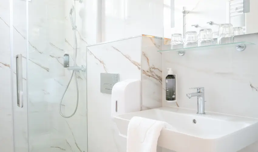 Kikelet Club Hotel Miskolctapolca - Kedvezmnyes r csaldok rszreak flpanzis elltssal (1 jtl)