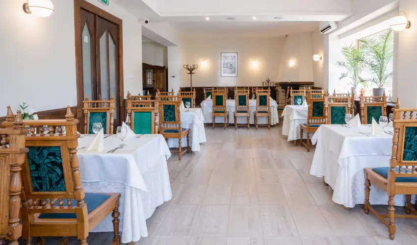 Kikelet Club Hotel Miskolctapolca - Kedvezm�nyes �r csal�dok r�sz�reak reggelis ell�t�ssal (1 �jt�l)