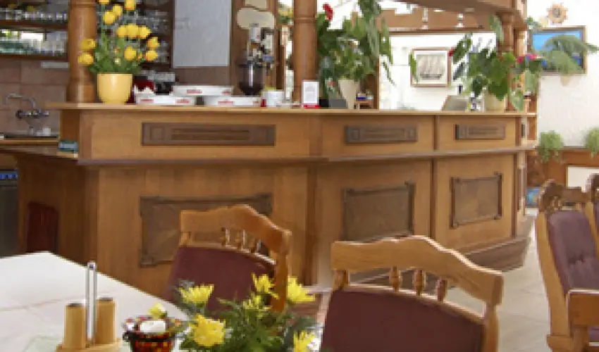 Kikelet Club Hotel Miskolctapolca - Kedvezmnyes r csaldok rszreak flpanzis elltssal (1 jtl)