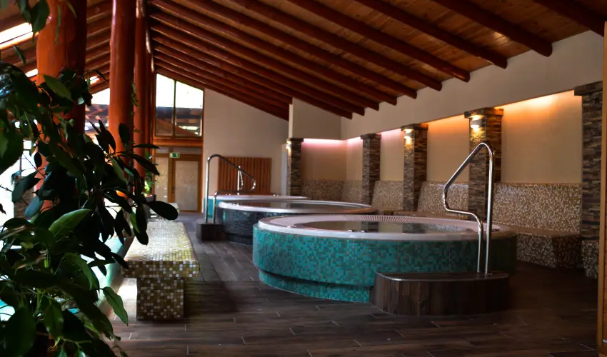 Kkapu Vadszkastly s Hotel & Apartments Nagyhuta - Csaldi nyarals - reggelis elltssal (min. 3 j)