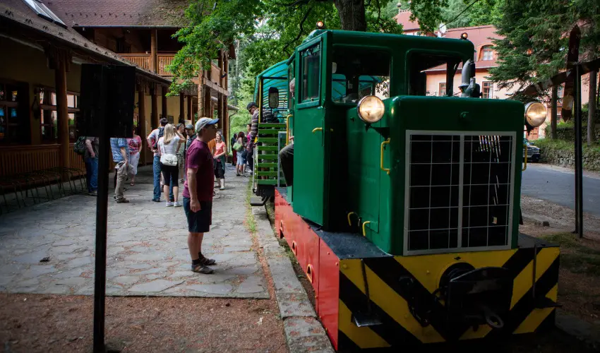 Kkapu Vadszkastly s Hotel & Apartments Nagyhuta - Csaldi nyarals - reggelis elltssal (min. 3 j)