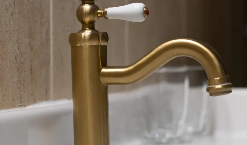 Kkapu Vadszkastly s Hotel & Apartments Nagyhuta - Csaldi nyarals - reggelis elltssal (min. 3 j)