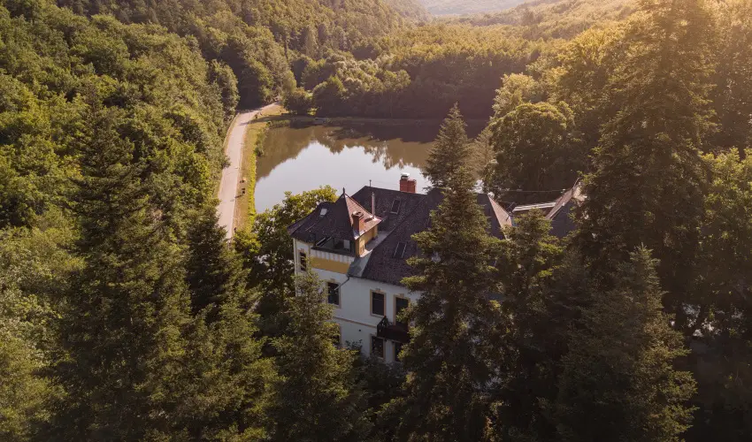 Kkapu Vadszkastly s Hotel & Apartments Nagyhuta - Csaldi nyarals - reggelis elltssal (min. 3 j)