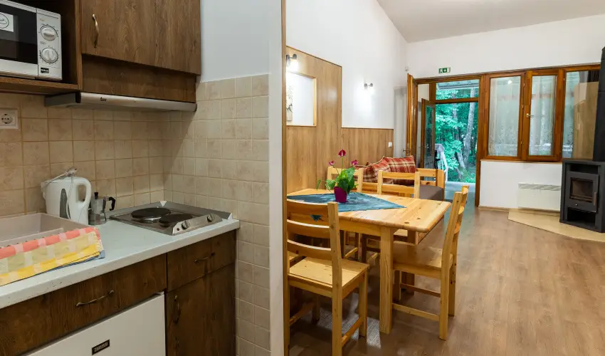 Kkapu Vadszkastly s Hotel & Apartments Nagyhuta - Csaldi nyarals - reggelis elltssal (min. 3 j)