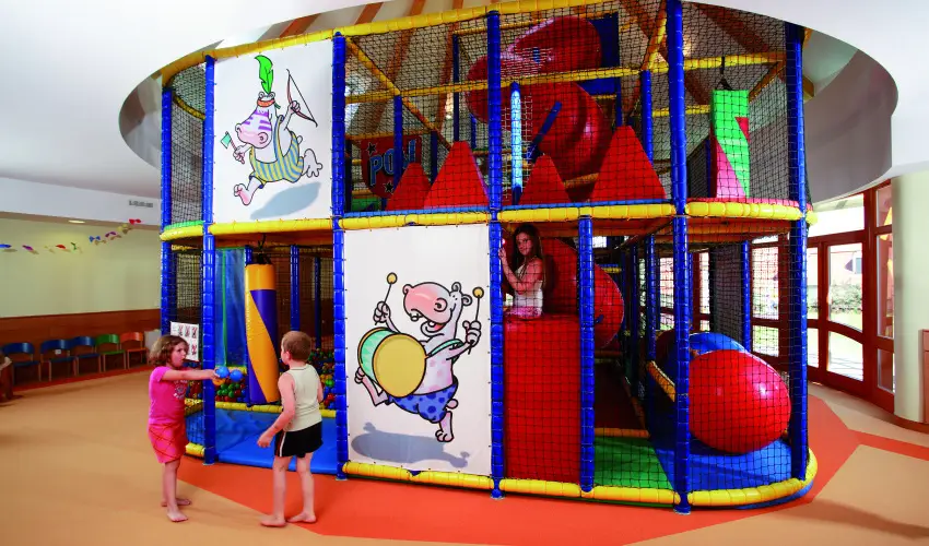 Kolping Holiday Resort Alsphok - Kt nnep kztt (min. 4 j)