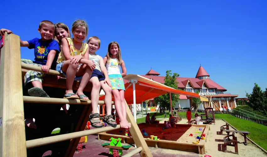 Kolping Family Resort Alsphok - Kedvezmnyes r csaldok rszre flpanzival (1 jtl)