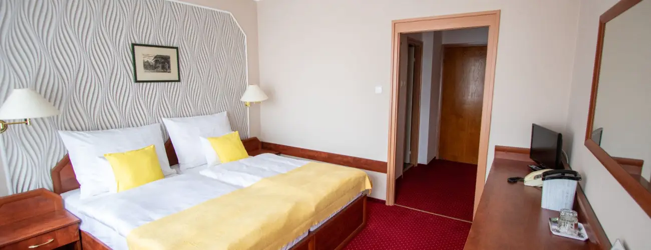 Komfort Hotel Platn Harkny - Kedvezmnyes r csaldok rszreak flpanzis elltssal (1 jtl)