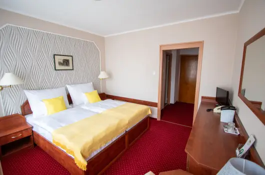 Komfort Hotel Platn - Kedvezmnyes r csaldok rszreak flpanzis elltssal (1 jtl)