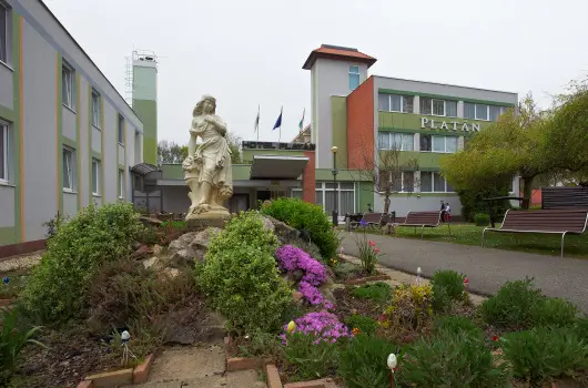 Komfort Hotel Plat�n - Komfort kikapcsol�d�s reggelis ell�t�ssal (min. 3 �j)