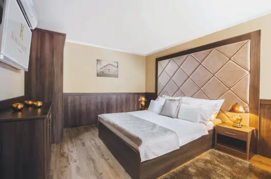 Koml Hotel - Szlls reggelivel (1 jtl)