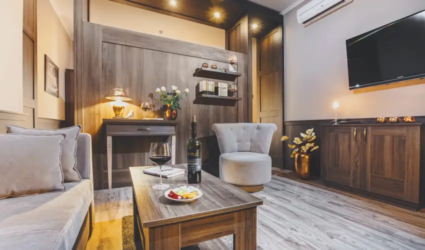 Koml Hotel Gyula - Szlls reggelivel (1 jtl)