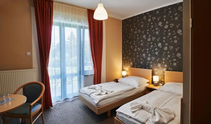 Korona Hotel Harkány Harkány - Kedvezményes ár családok részéreak félpanziós ellátással (1 éjtől)
