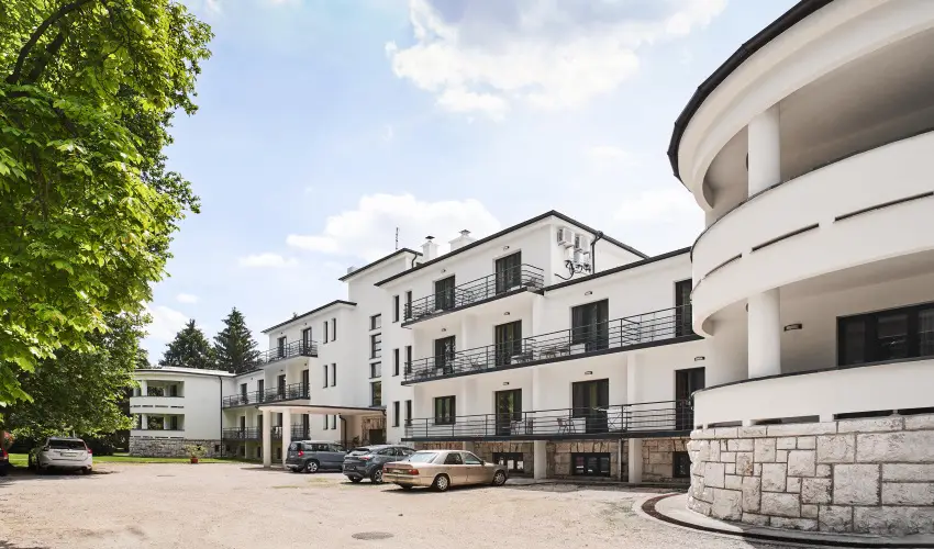 Korona Hotel Harkány Harkány - Kedvezményes ár családok részéreak félpanziós ellátással (1 éjtől)