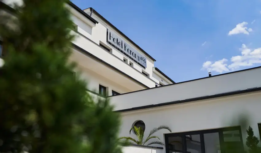 Korona Hotel Harkány Harkány - Kedvezményes ár családok részéreak félpanziós ellátással (1 éjtől)