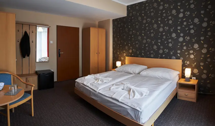 Korona Hotel Harkány Harkány - Kedvezményes ár családok részéreak félpanziós ellátással (1 éjtől)