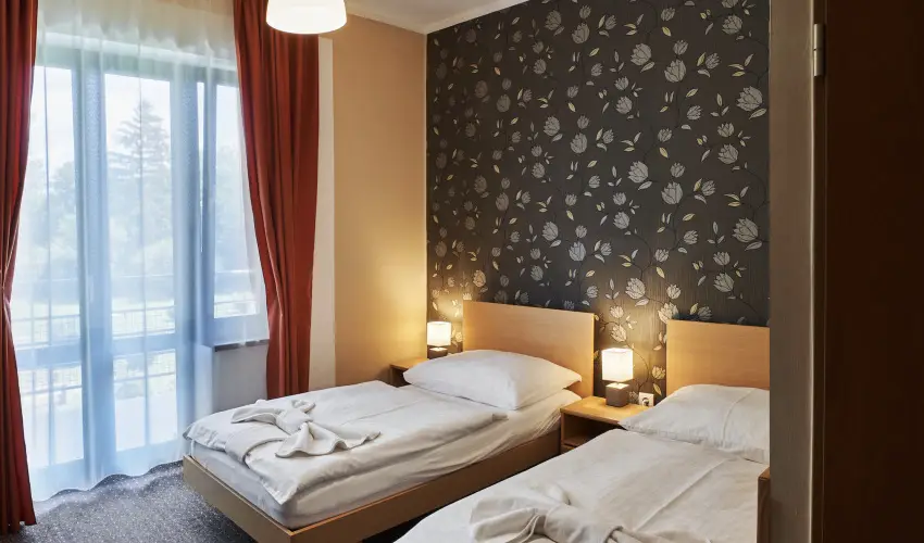 Korona Hotel Harkány Harkány - Kedvezményes ár családok részéreak félpanziós ellátással (1 éjtől)