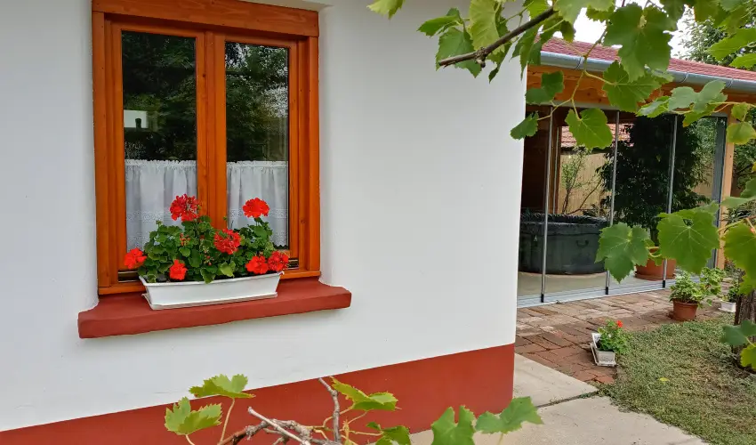 K�r�s Vend�gh�z Szarvas - Kedvezm�nyes �r csal�dok r�sz�reak (1 �jt�l)