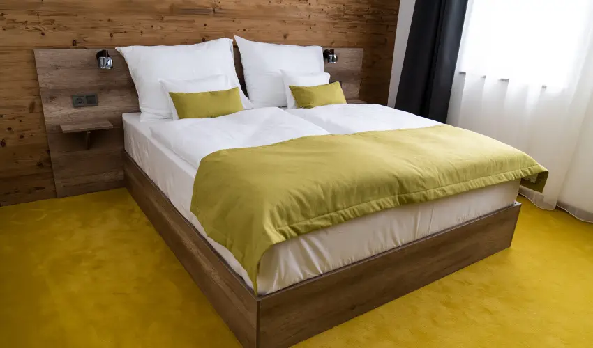 Krist�ly Hotel Konferencia & Wellness Ajka - Kedvezm�nyes �r csal�dok r�sz�reak reggelis ell�t�ssal (1 �jt�l)