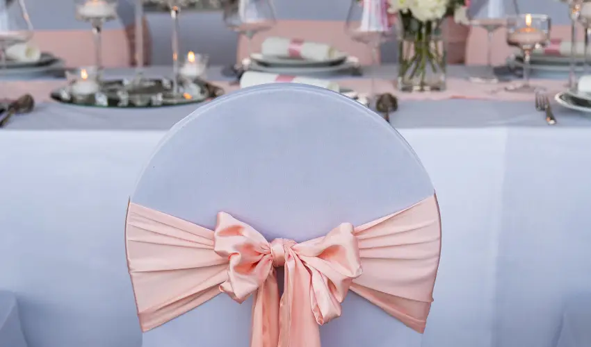 Krist�ly Hotel Konferencia & Wellness Ajka - Kedvezm�nyes �r csal�dok r�sz�reak reggelis ell�t�ssal (1 �jt�l)