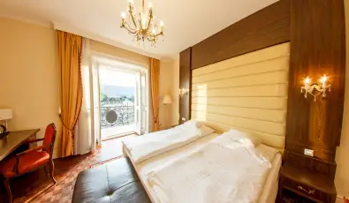 Krist�ly Imperial Hotel Tata