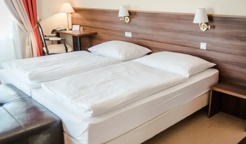 Krist�ly Imperial Hotel Tata - Egy �jszak�s kaland (1 �jszaka)