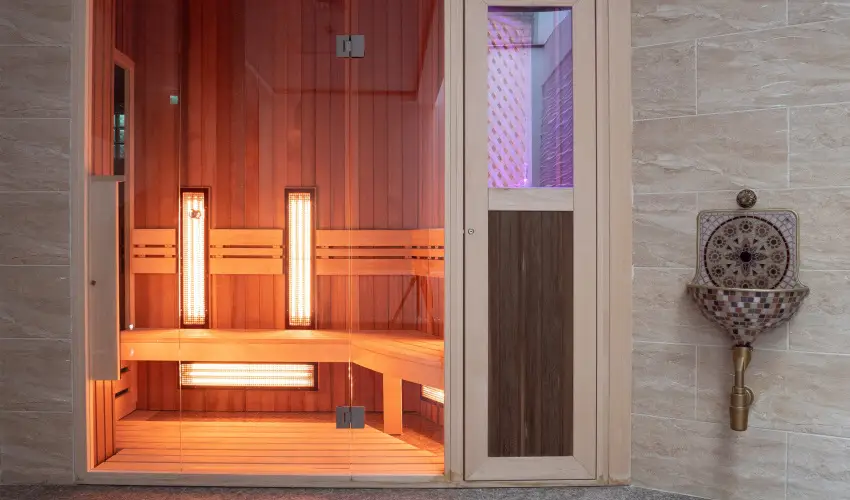 Krist�ly Imperial Hotel Tata - Egy �jszak�s kaland (1 �jszaka)