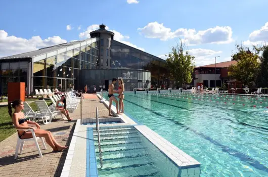 Hotel Kum�nia - Kedvezm�nyes kikapcsol�d�s (min. 2 �j)