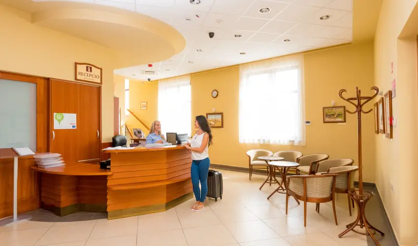 Hotel Kum�nia Kis�jsz�ll�s - Kedvezm�nyes kikapcsol�d�s (min. 2 �j)