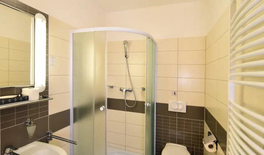 Hotel Kum�nia Kis�jsz�ll�s - Kedvezm�nyes kikapcsol�d�s (min. 2 �j)