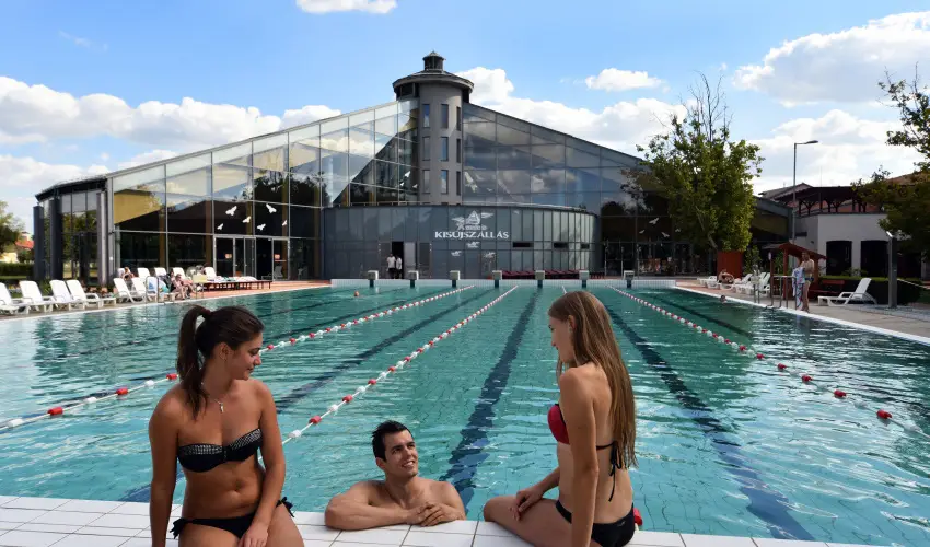 Hotel Kum�nia Kis�jsz�ll�s - Kedvezm�nyes kikapcsol�d�s (min. 2 �j)
