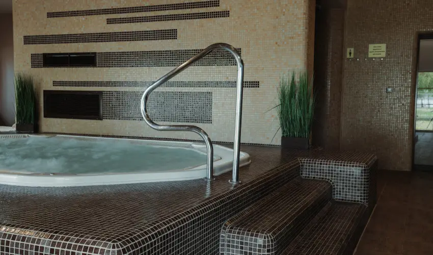 La Riva Hotel Si�fok - Kedvezm�nyes �r csal�dok r�sz�reak f�lpanzi�s ell�t�ssal (1 �jt�l)