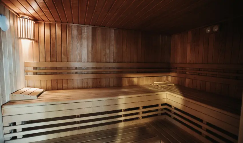 La Riva Hotel Si�fok - Kedvezm�nyes �r csal�dok r�sz�reak f�lpanzi�s ell�t�ssal (1 �jt�l)