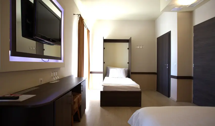 La Riva Hotel Si�fok - Kedvezm�nyes �r csal�dok r�sz�reak f�lpanzi�s ell�t�ssal (1 �jt�l)