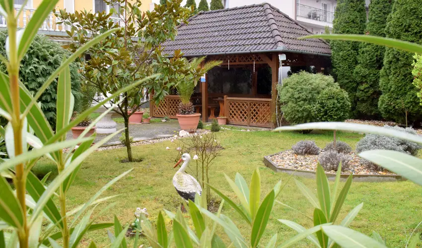 L�dia Hotel Hark�ny Hark�ny - Kedvezm�nyes �r csal�dok r�sz�reak reggelis ell�t�ssal (min. 2 �j)