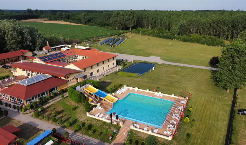 Ligetalja Term�l Hotel Pen�szlek - Kedvezm�nyes �r csal�dok r�sz�reak (1 �jt�l)