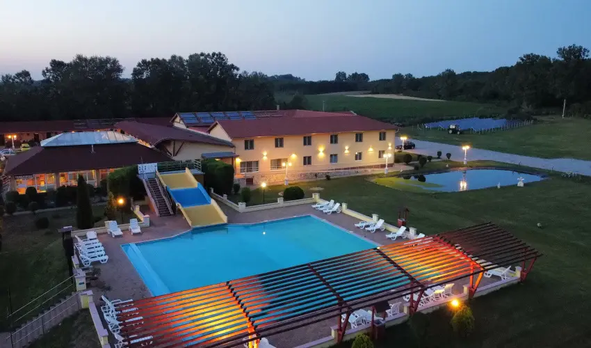 Ligetalja Term�l Hotel Pen�szlek - Kedvezm�nyes �r csal�dok r�sz�reak (1 �jt�l)