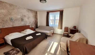 Ligetalja Term�l Hotel Pen�szlek