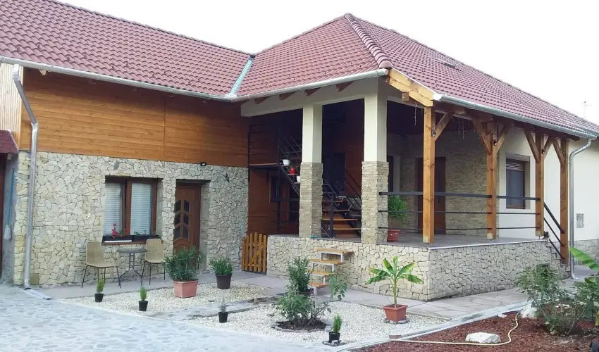 Lilla Apartmanhzak Szilvsvrad - Kedvezmnyes r csaldok rszreak (1 jtl)