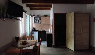Lilla Apartmanh�zak Szilv�sv�rad