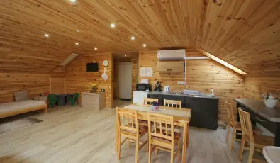Lilla Apartmanh�zak Szilv�sv�rad