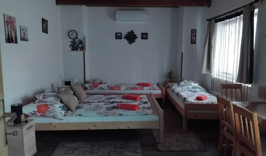 Lilla Apartmanh�zak Szilv�sv�rad - Kedvezm�nyes �r csal�dok r�sz�reak (1 �jt�l)