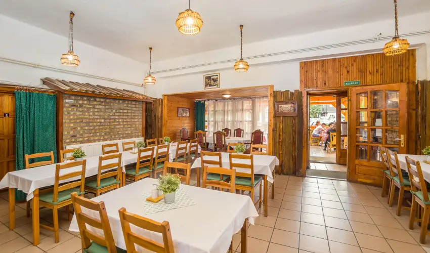 Lipicai Hotel Szilvsvrad - Kedvezmnyes r csaldok rszreak reggelis elltssal (1 jtl)