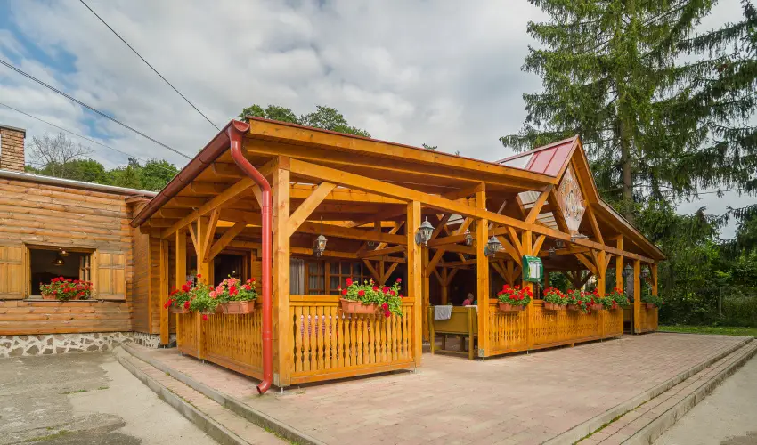 Lipicai Hotel Szilvsvrad - Kedvezmnyes r csaldok rszreak reggelis elltssal (1 jtl)