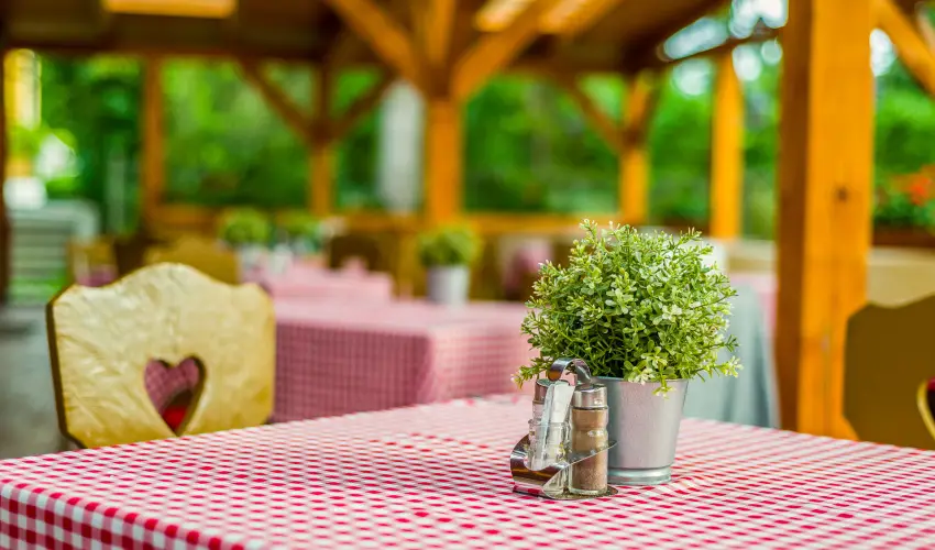 Lipicai Hotel Szilvsvrad - Kedvezmnyes r csaldok rszreak reggelis elltssal (1 jtl)