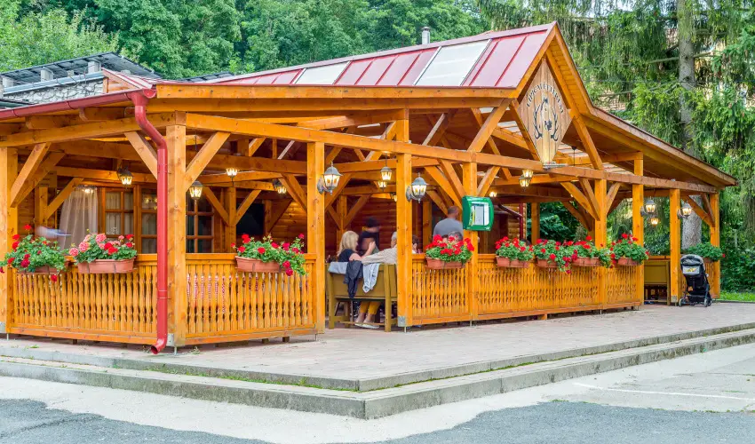 Lipicai Hotel Szilvsvrad - Kedvezmnyes r csaldok rszreak reggelis elltssal (1 jtl)