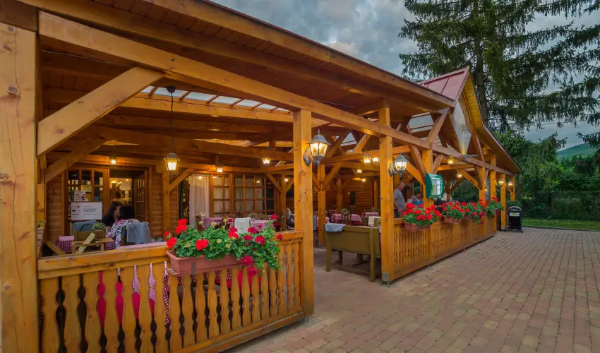 Lipicai Hotel Szilvsvrad - Kedvezmnyes r csaldok rszreak reggelis elltssal (1 jtl)