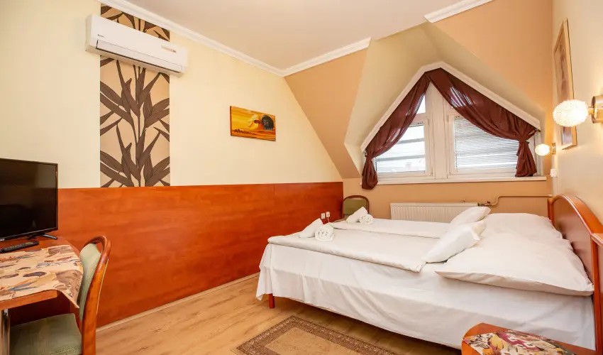 Major Panzi & tterem Hajdszoboszl - Kedvezmnyes r csaldok rszreak reggelis elltssal (1 jtl)