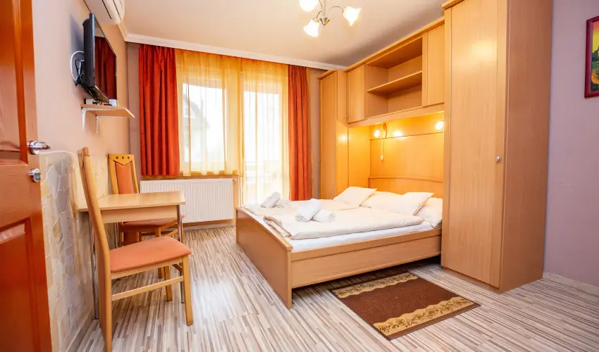 Major Panzi & tterem Hajdszoboszl - Kedvezmnyes r csaldok rszreak reggelis elltssal (1 jtl)