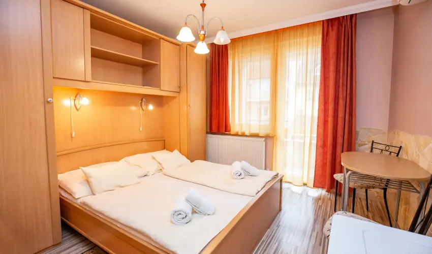 Major Panzi & tterem Hajdszoboszl - Kedvezmnyes r csaldok rszreak reggelis elltssal (1 jtl)