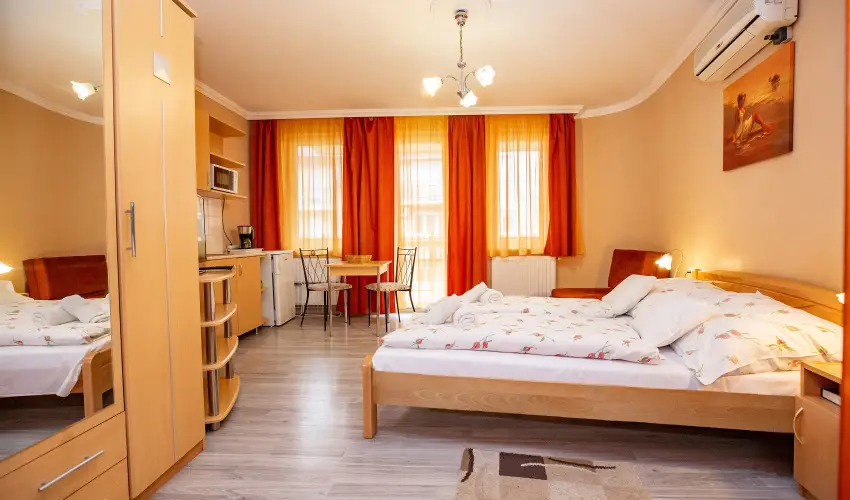 Major Panzi & tterem Hajdszoboszl - Kedvezmnyes r csaldok rszreak reggelis elltssal (1 jtl)